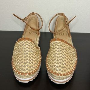 Jlo Lisly Woven Sandals